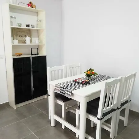 El Cuarto De Moza * 蒂纳霍